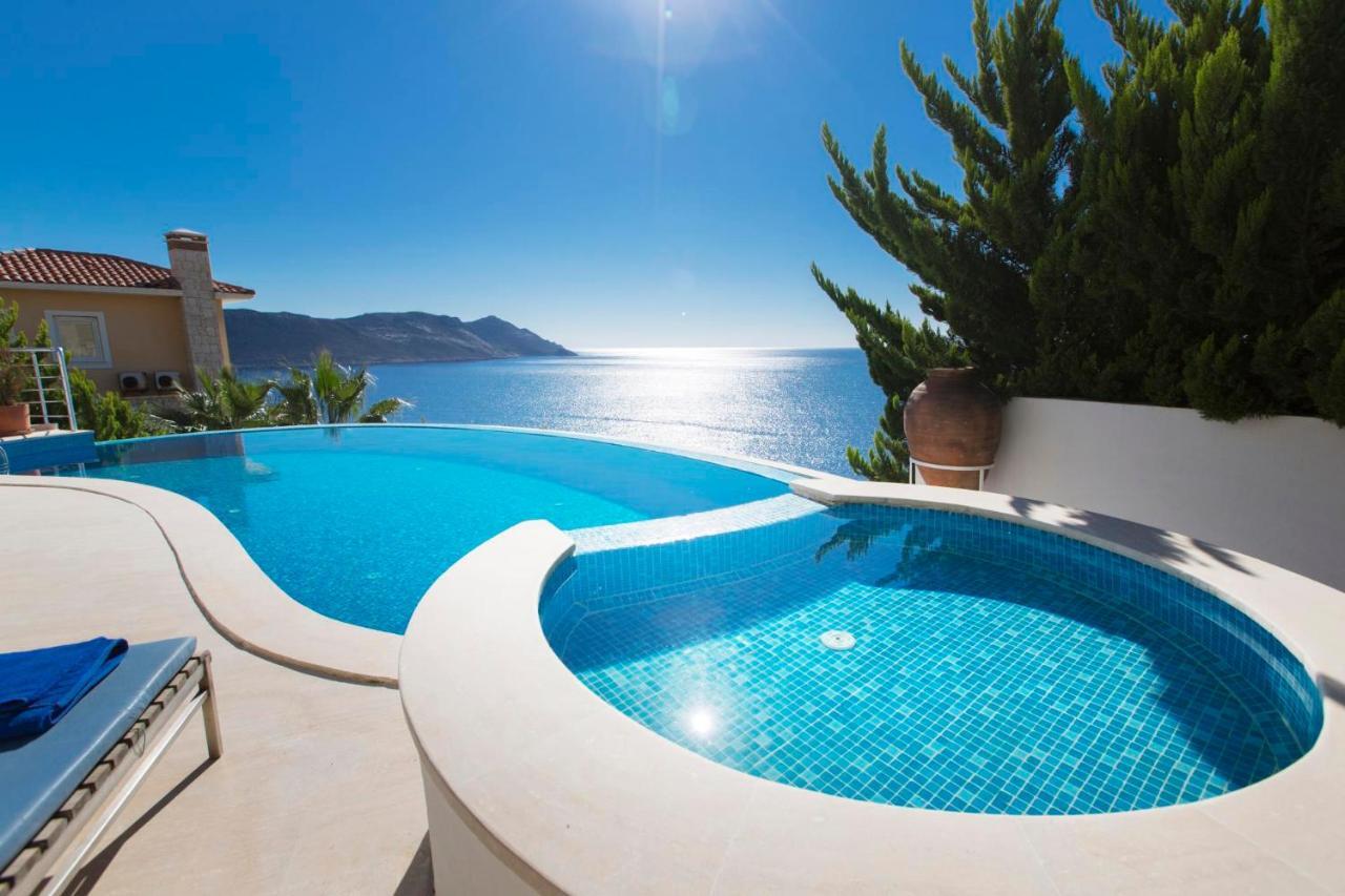 Iskenderun Villa Sleeps 10 With Pool And Air Con Yenikoy  외부 사진